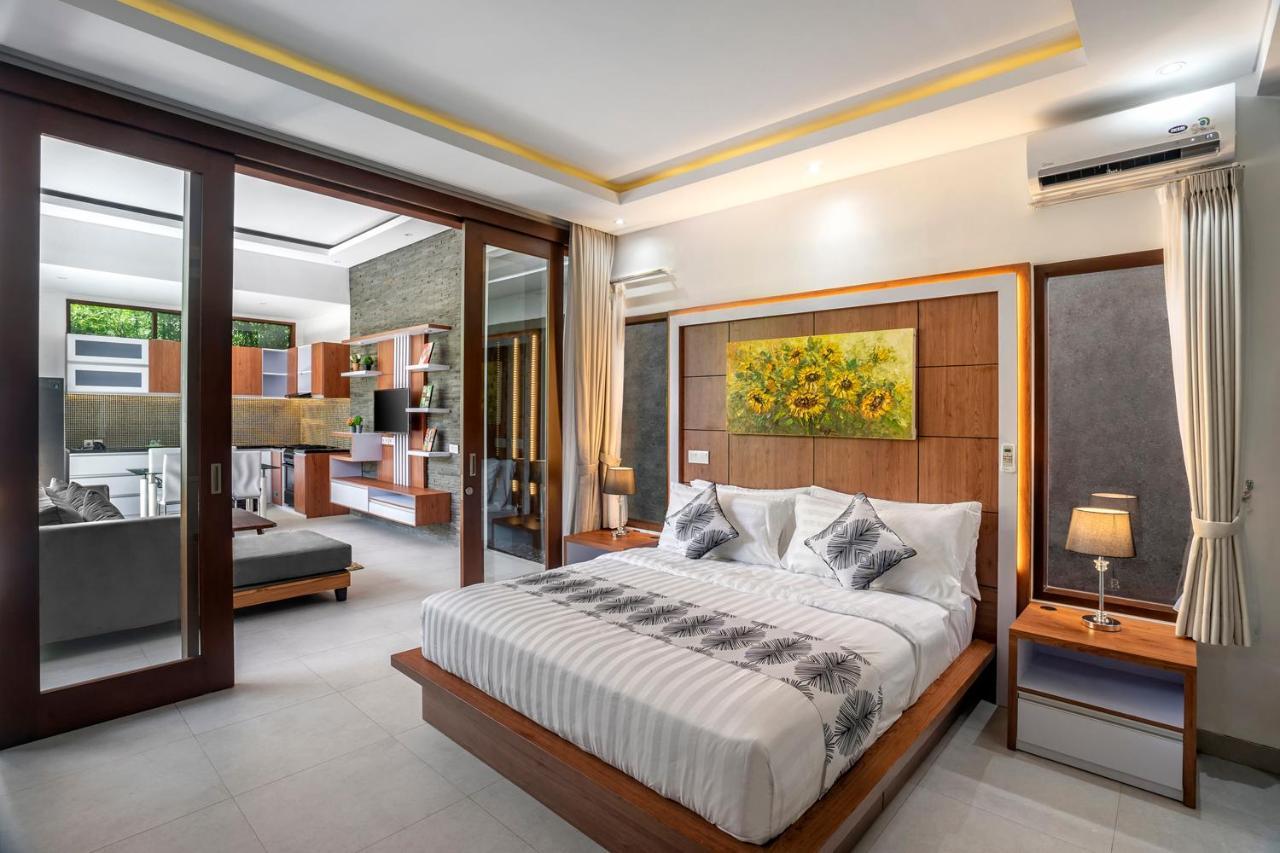 Puri Keraton Seminyak Villa Exterior photo